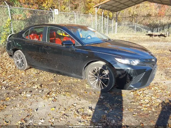 JTNB11HK0J3009925 2018 TOYOTA CAMRY - Image 1
