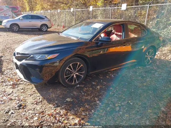 JTNB11HK0J3009925 2018 TOYOTA CAMRY - Image 2