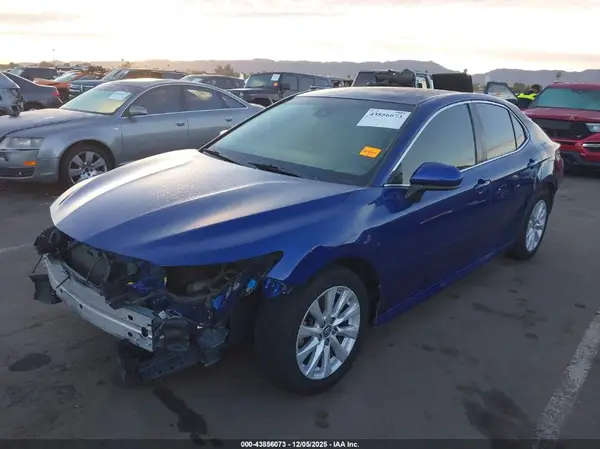 JTNB11HK0J3010539 2018 TOYOTA CAMRY - Image 2