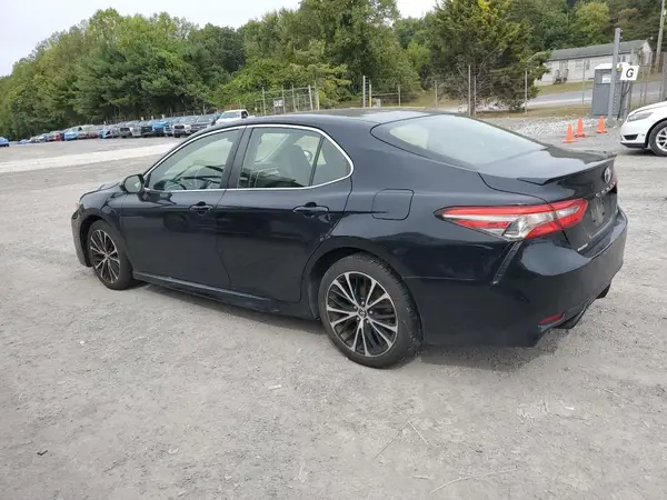 JTNB11HK0J3012212 2018 TOYOTA CAMRY - Image 2