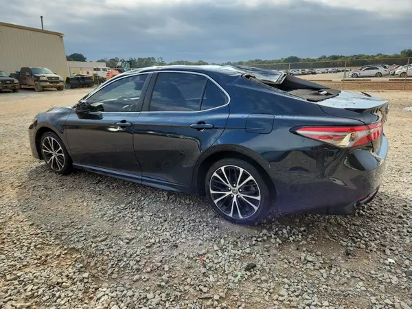JTNB11HK0J3013831 2018 TOYOTA CAMRY - Image 2