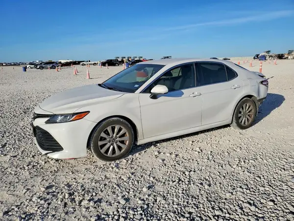 JTNB11HK0J3014087 2018 TOYOTA CAMRY - Image 1