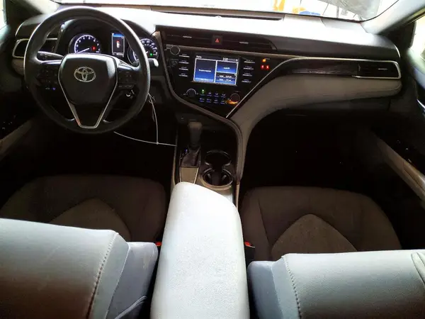 JTNB11HK0J3014493 2018 TOYOTA CAMRY - Image 8