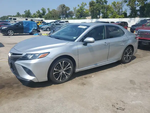 JTNB11HK0J3016244 2018 TOYOTA CAMRY - Image 1