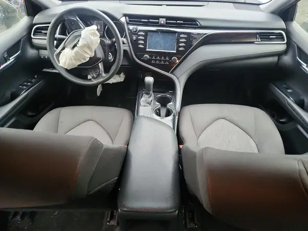 JTNB11HK0J3017393 2018 TOYOTA CAMRY - Image 8