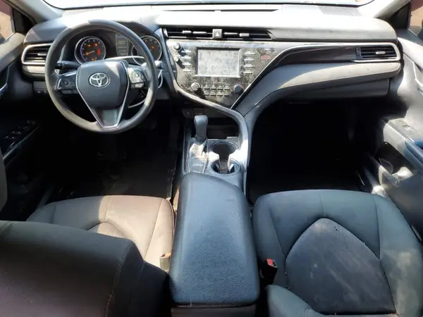 JTNB11HK0J3017927 2018 TOYOTA CAMRY - Image 8