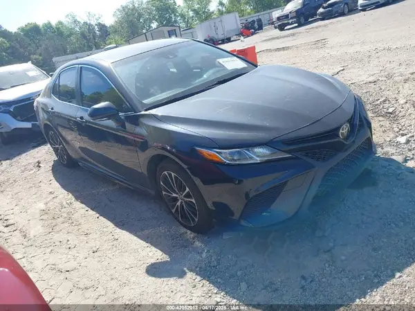 JTNB11HK0J3021282 2018 TOYOTA CAMRY - Image 1