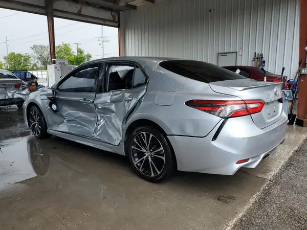 JTNB11HK0J3023100 2018 TOYOTA CAMRY - Image 2