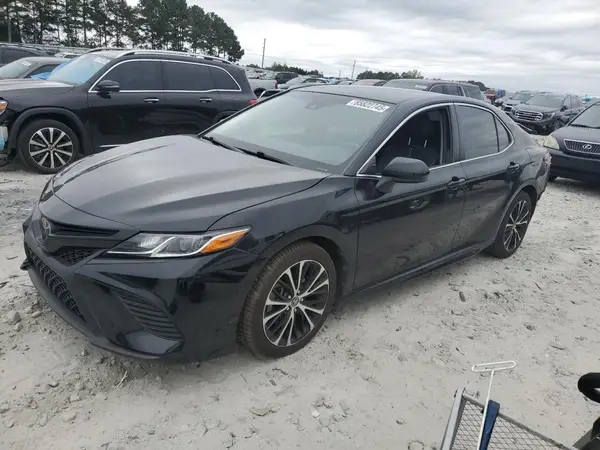 JTNB11HK0J3025042 2018 TOYOTA CAMRY - Image 1