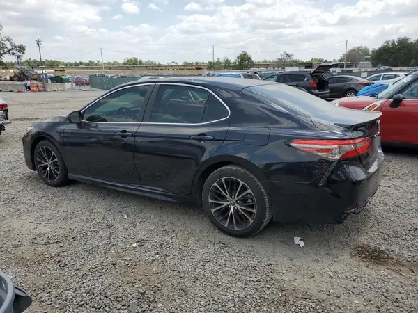 JTNB11HK0J3025316 2018 TOYOTA CAMRY - Image 2