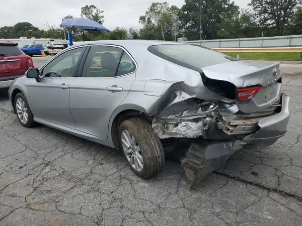 JTNB11HK0J3025610 2018 TOYOTA CAMRY - Image 2