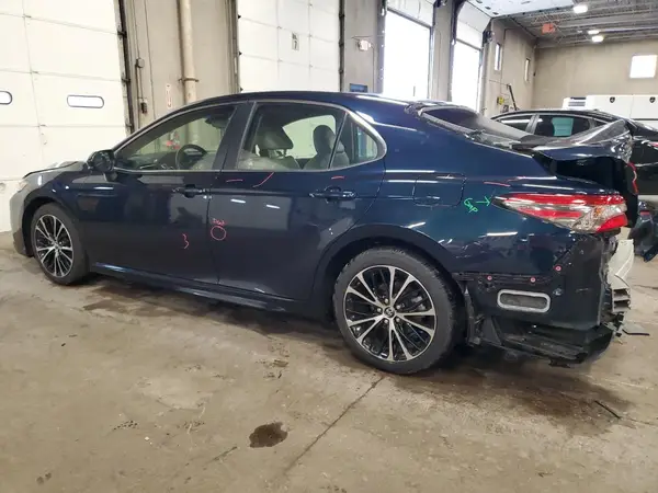 JTNB11HK0J3025994 2018 TOYOTA CAMRY - Image 2