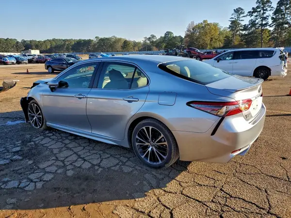 JTNB11HK0J3027292 2018 TOYOTA CAMRY - Image 2