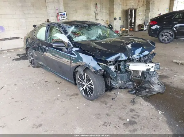 JTNB11HK0J3027907 2018 TOYOTA CAMRY - Image 1