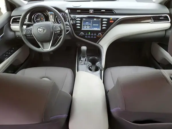 JTNB11HK0J3028149 2018 TOYOTA CAMRY - Image 8