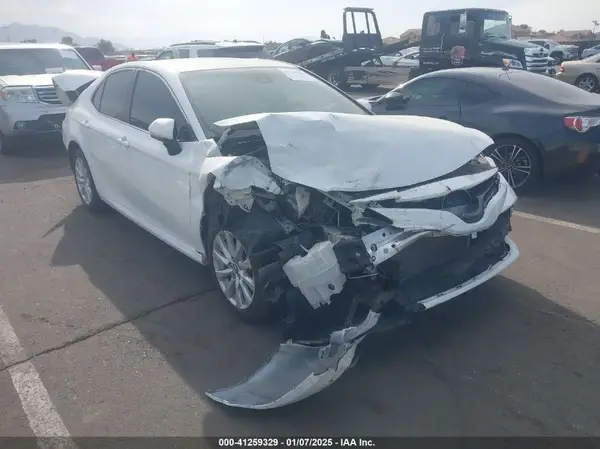 JTNB11HK0J3029009 2018 TOYOTA CAMRY - Image 1