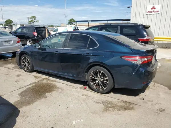 JTNB11HK0J3029012 2018 TOYOTA CAMRY - Image 2