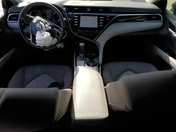 JTNB11HK0J3029494 2018 TOYOTA CAMRY - Image 8