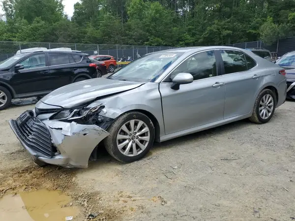 JTNB11HK0J3032475 2018 TOYOTA CAMRY - Image 1