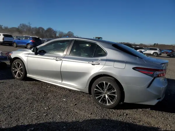 JTNB11HK0J3034906 2018 TOYOTA CAMRY - Image 2