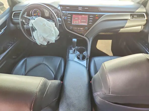 JTNB11HK0J3038695 2018 TOYOTA CAMRY - Image 8