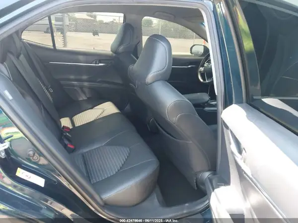 JTNB11HK0J3039734 2018 TOYOTA CAMRY - Image 8