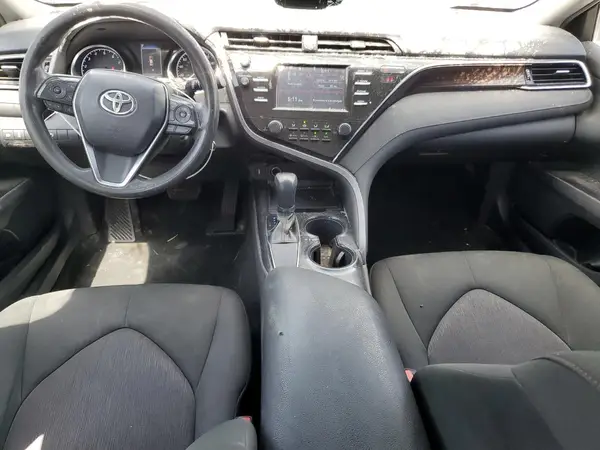 JTNB11HK0J3043542 2018 TOYOTA CAMRY - Image 8