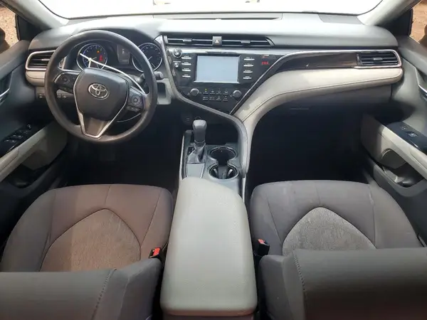 JTNB11HK0J3044433 2018 TOYOTA CAMRY - Image 8