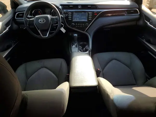 JTNB11HK0J3044710 2018 TOYOTA CAMRY - Image 8