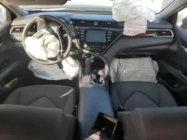 JTNB11HK0J3044836 2018 TOYOTA CAMRY - Image 8