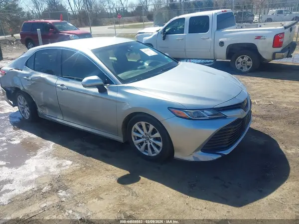 JTNB11HK0J3044898 2018 TOYOTA CAMRY - Image 1