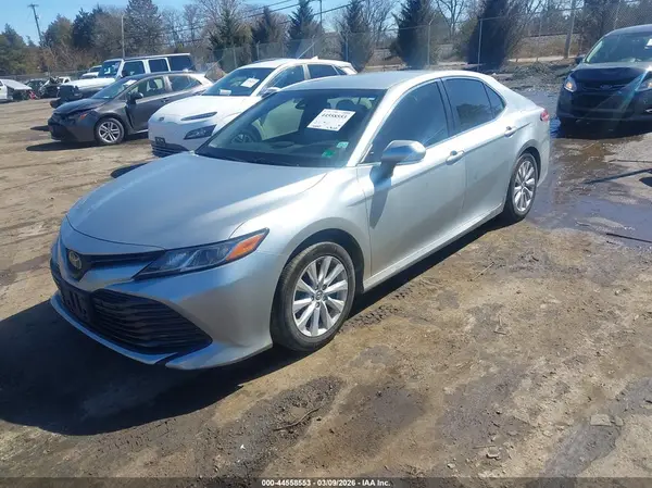 JTNB11HK0J3044898 2018 TOYOTA CAMRY - Image 2