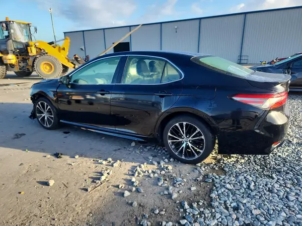 JTNB11HK0J3044934 2018 TOYOTA CAMRY - Image 2