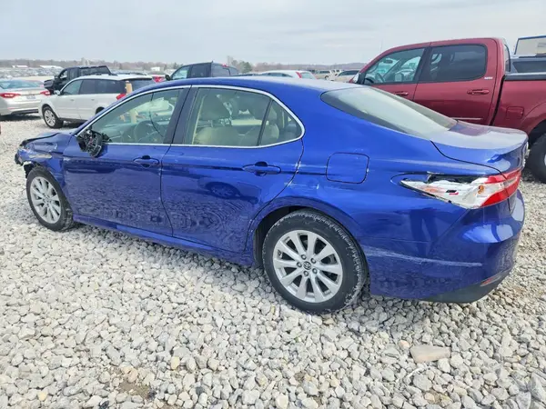 JTNB11HK0J3045596 2018 TOYOTA CAMRY - Image 2
