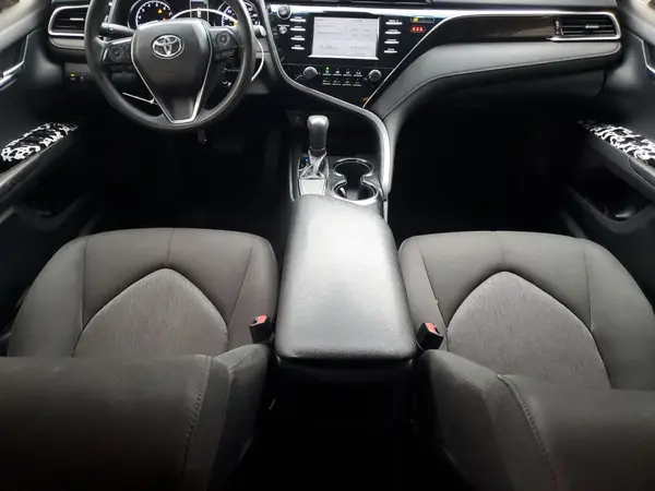 JTNB11HK0J3046523 2018 TOYOTA CAMRY - Image 8