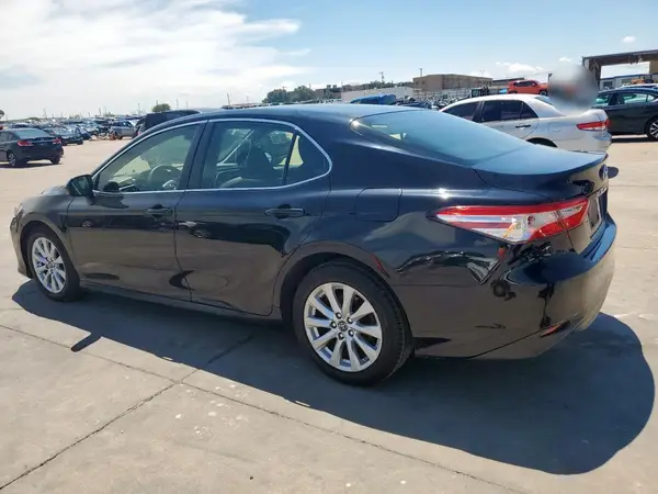 JTNB11HK0J3047770 2018 TOYOTA CAMRY - Image 2
