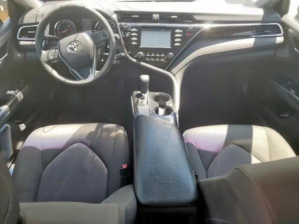 JTNB11HK0J3047770 2018 TOYOTA CAMRY - Image 8