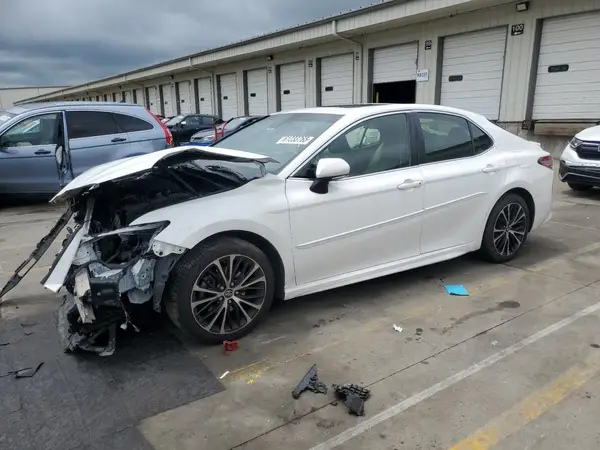 JTNB11HK0J3051852 2018 TOYOTA CAMRY - Image 1