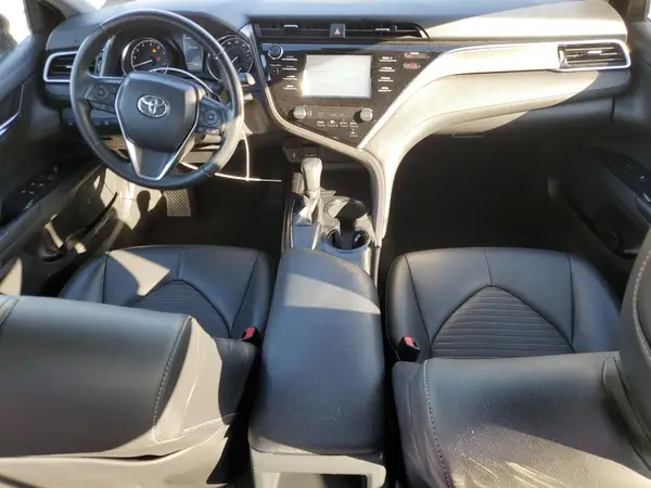 JTNB11HK0J3070403 2018 TOYOTA CAMRY - Image 8