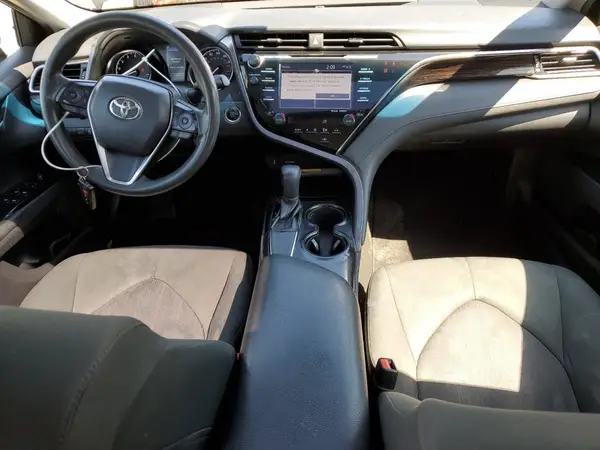 JTNB11HK1J3000201 2018 TOYOTA CAMRY - Image 8
