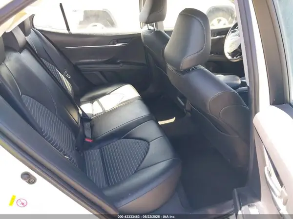 JTNB11HK1J3000375 2018 TOYOTA CAMRY - Image 8