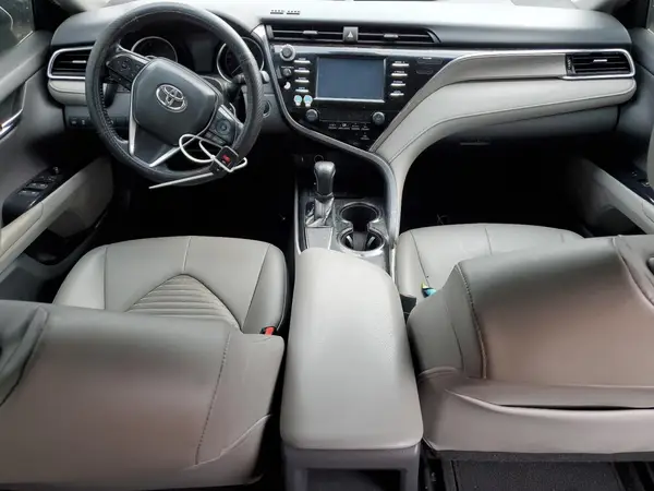 JTNB11HK1J3000408 2018 TOYOTA CAMRY - Image 8