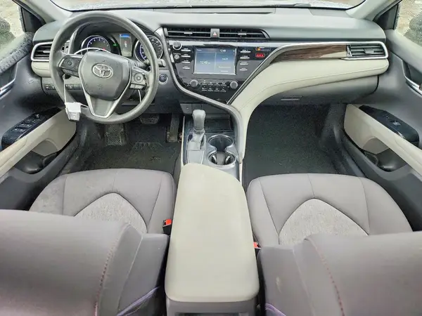 JTNB11HK1J3001302 2018 TOYOTA CAMRY - Image 8