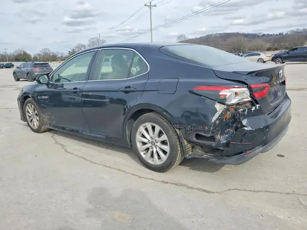 JTNB11HK1J3001834 2018 TOYOTA CAMRY - Image 2