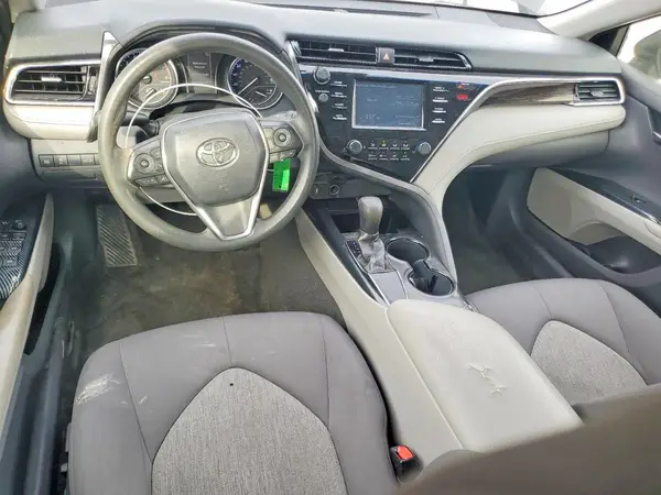 JTNB11HK1J3001834 2018 TOYOTA CAMRY - Image 8
