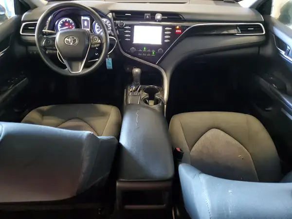 JTNB11HK1J3003888 2018 TOYOTA CAMRY - Image 8