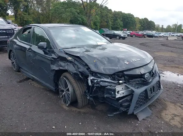 JTNB11HK1J3005415 2018 TOYOTA CAMRY - Image 1