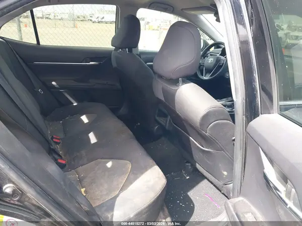 JTNB11HK1J3005642 2018 TOYOTA CAMRY - Image 8