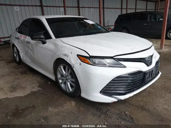 JTNB11HK1J3006256 2018 TOYOTA CAMRY - Image 1