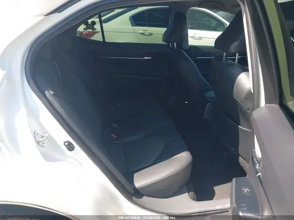 JTNB11HK1J3008265 2018 TOYOTA CAMRY - Image 8